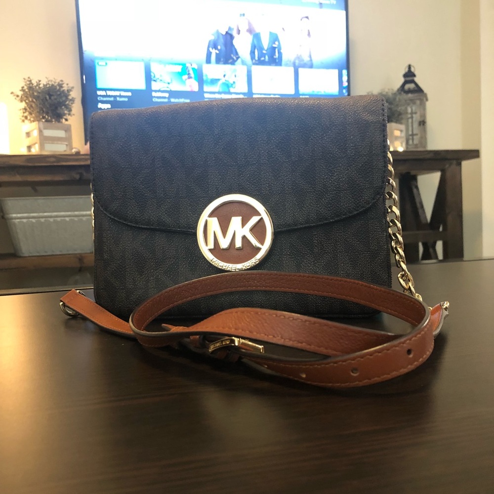 Michael Kors Crossbody